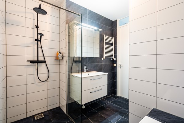 Medium property photo - Stationsweg 73, 4141 HE Leerdam